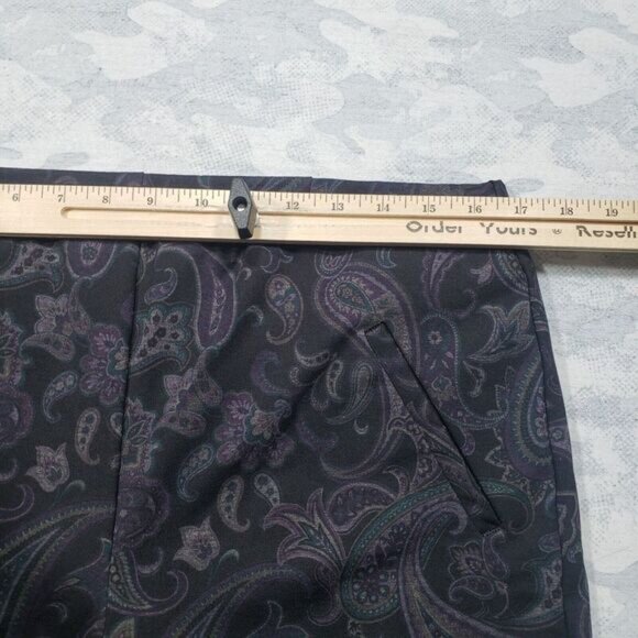 Chicos Fabulously Slimming Womens 2 Black Paisley Print Pull On Pockets - Picture 6 of 10